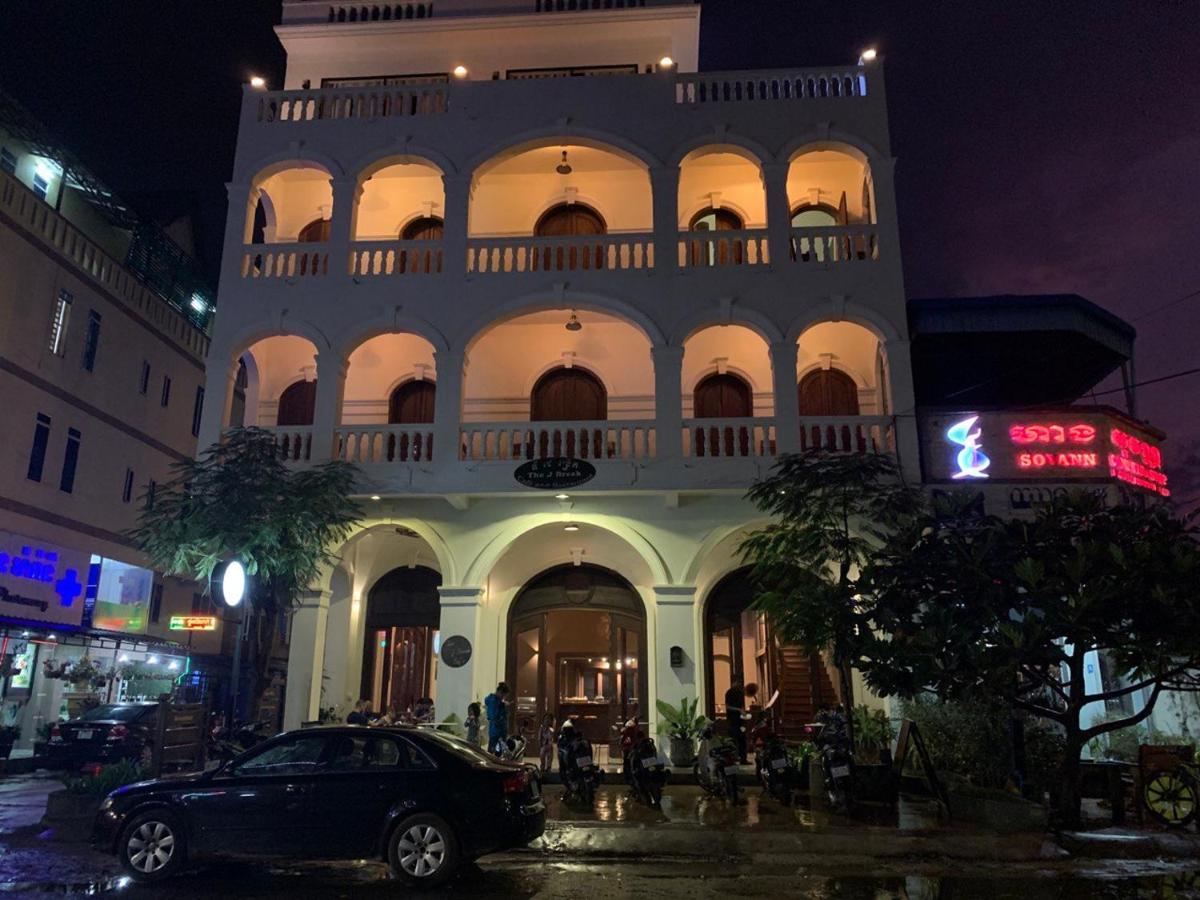 Hotel The J Break Boutique Kampot Esterno foto