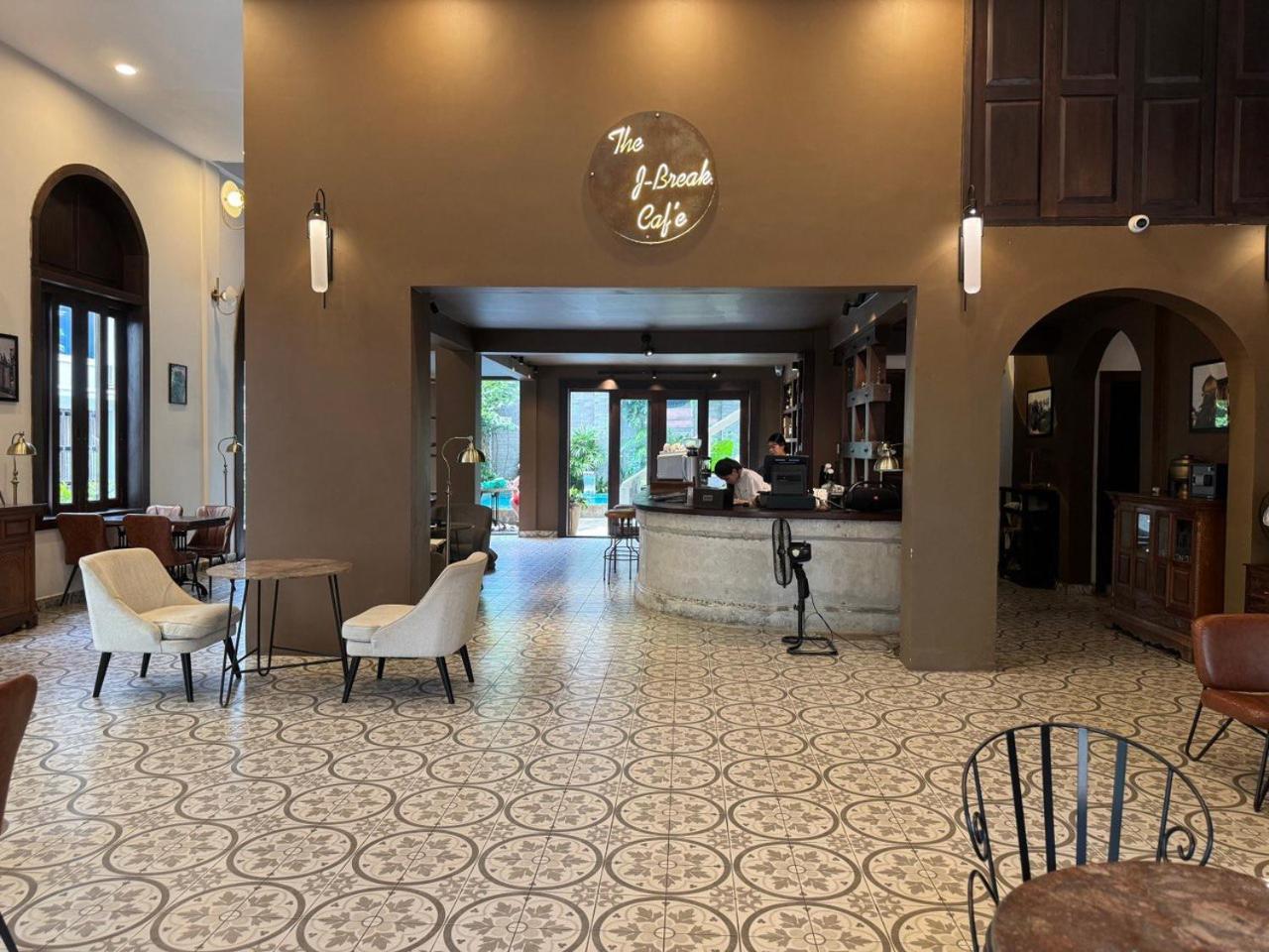 Hotel The J Break Boutique Kampot Esterno foto