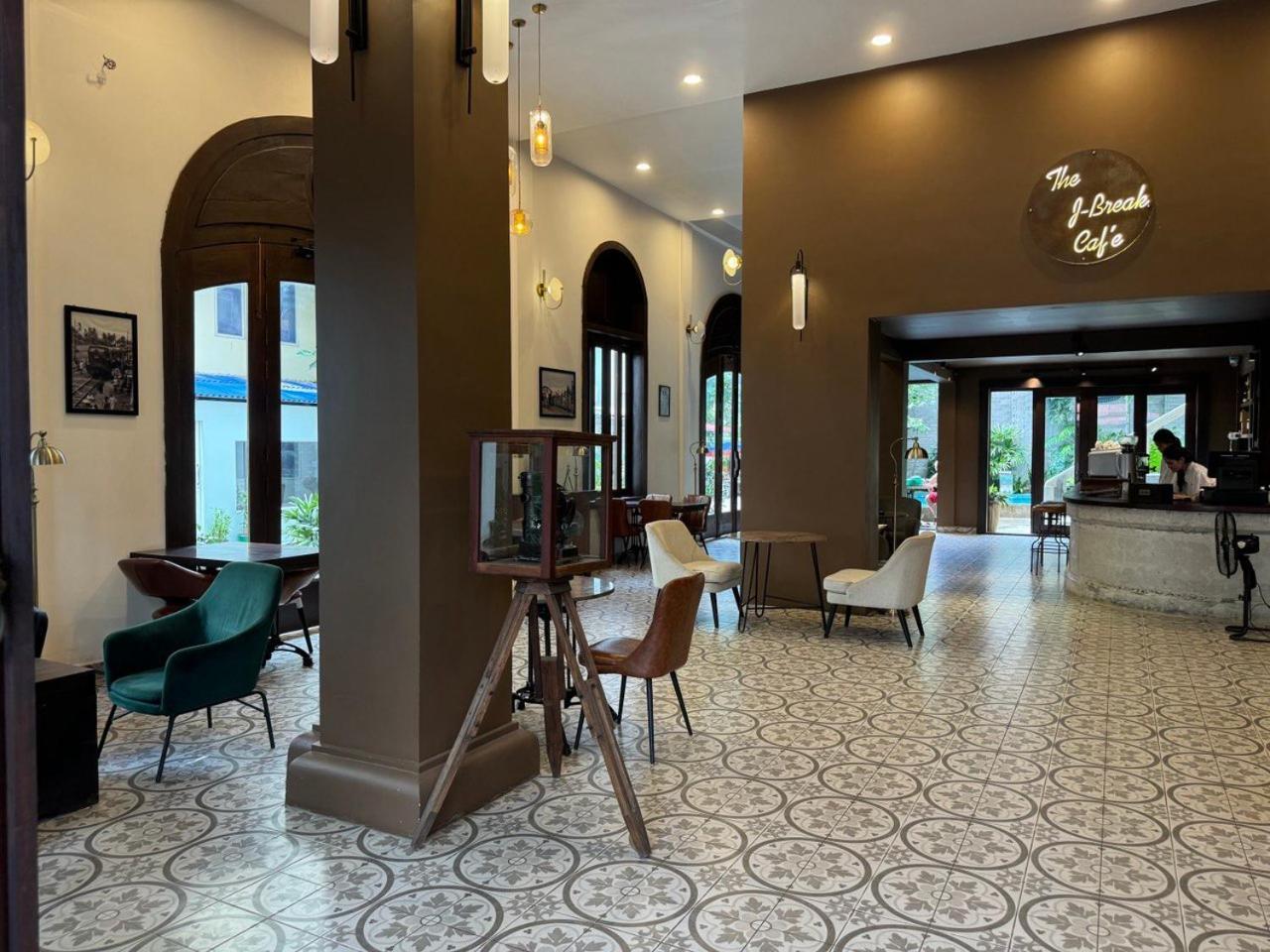 Hotel The J Break Boutique Kampot Esterno foto