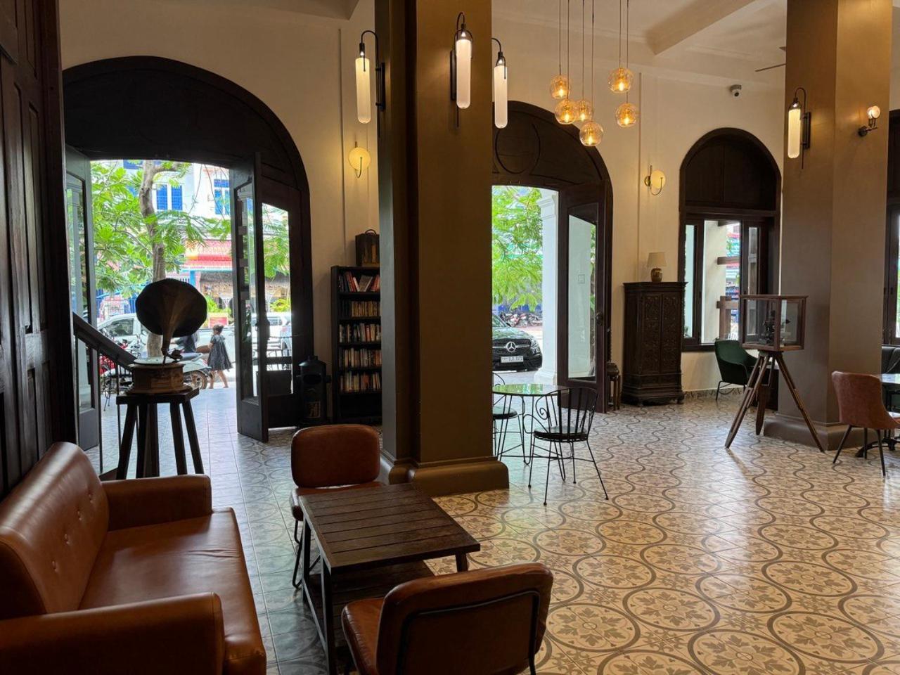 Hotel The J Break Boutique Kampot Esterno foto