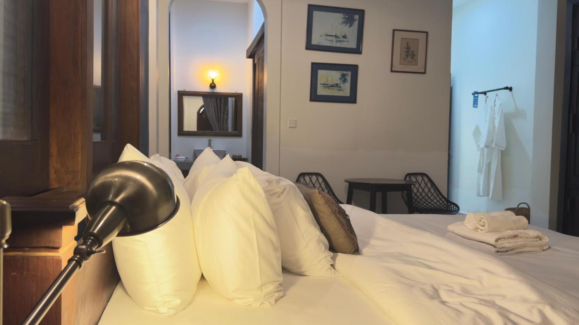 Hotel The J Break Boutique Kampot Esterno foto