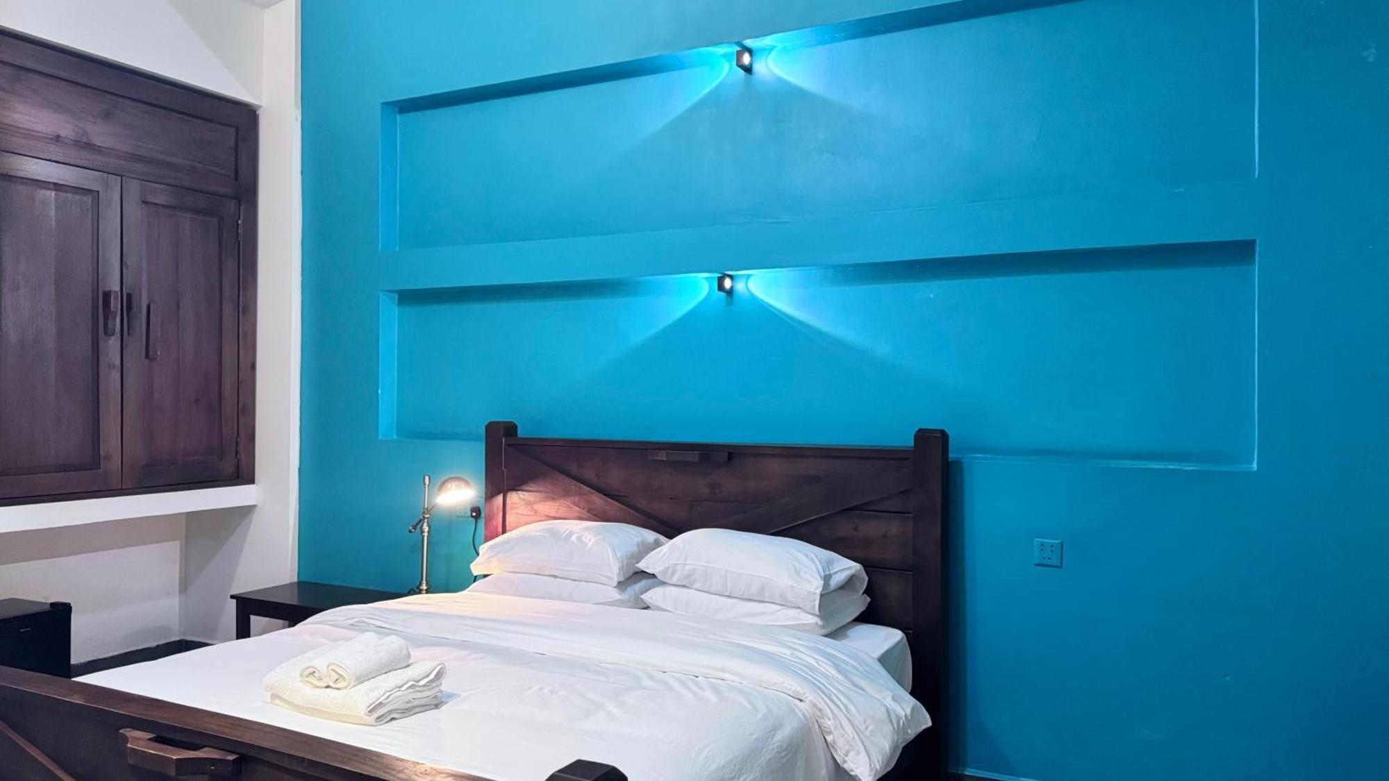 Hotel The J Break Boutique Kampot Esterno foto