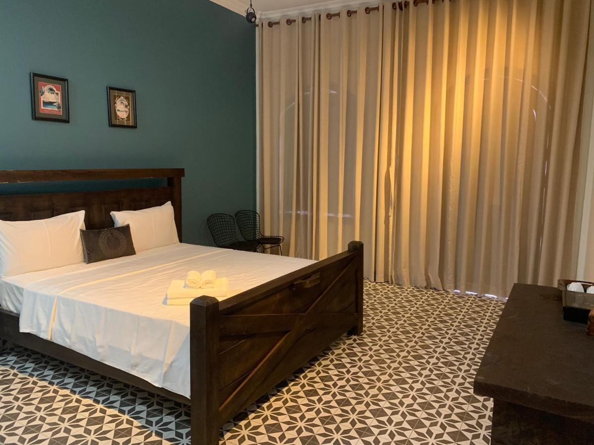 Hotel The J Break Boutique Kampot Esterno foto